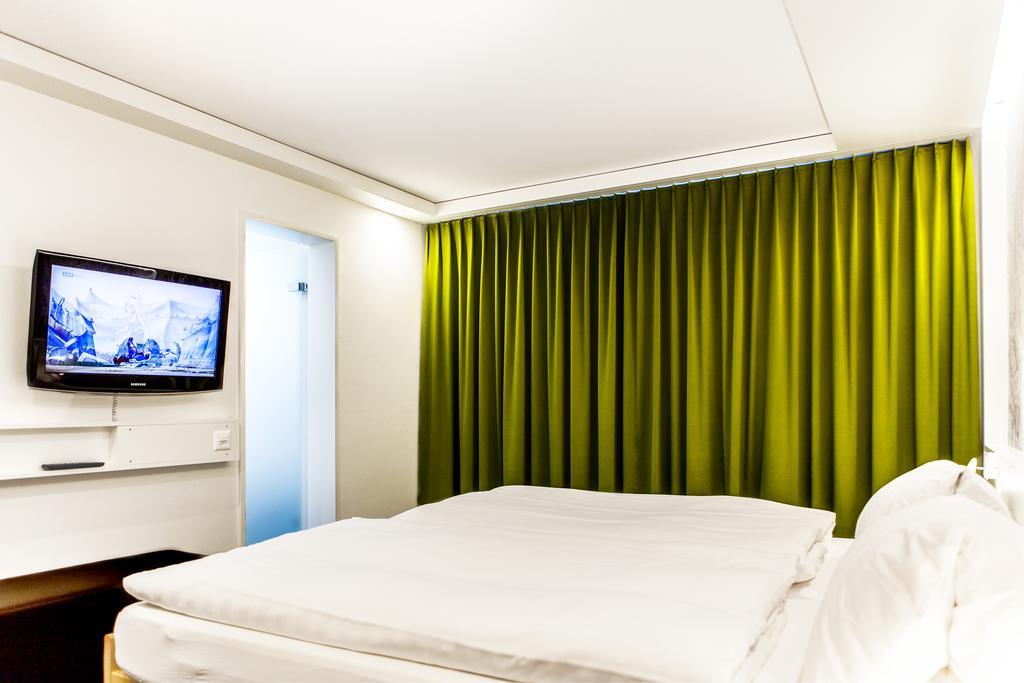 Hotel Weiss Kreuz 3*
