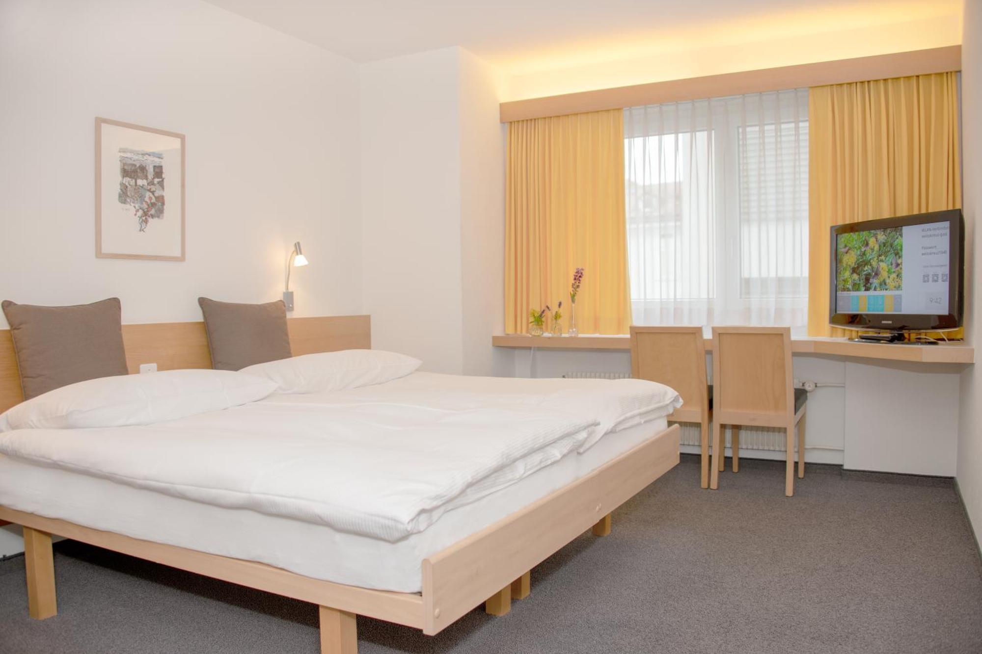 Weiss Kreuz Hotel Thusis